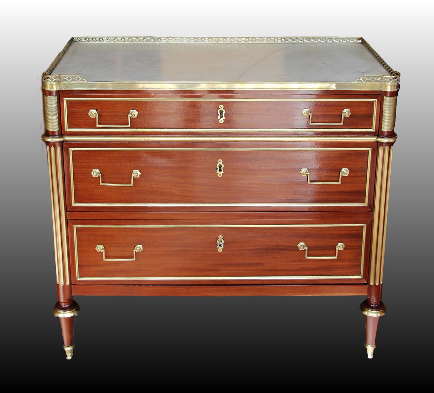 Petite Commode d’époque Louis XVI - Cliquez sur l'image pour la fermer