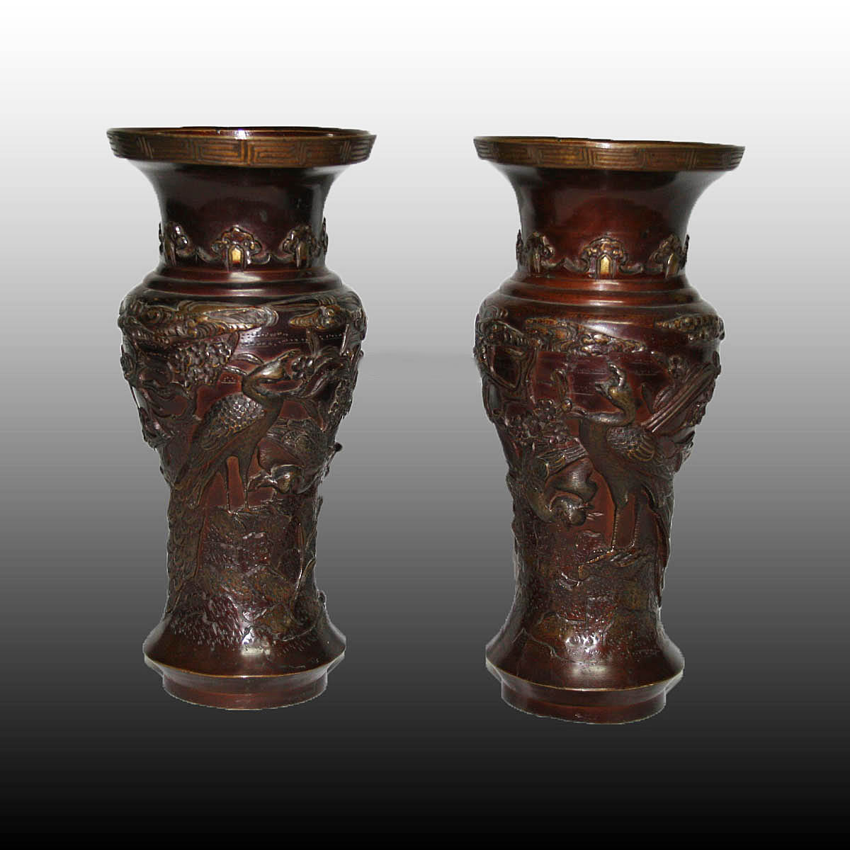 Paire de Vases en bronze - Cliquez sur l'image pour la fermer
